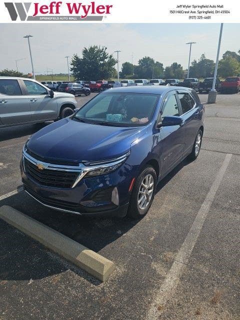 2023 Chevrolet Equinox LT — photo 1 of 20