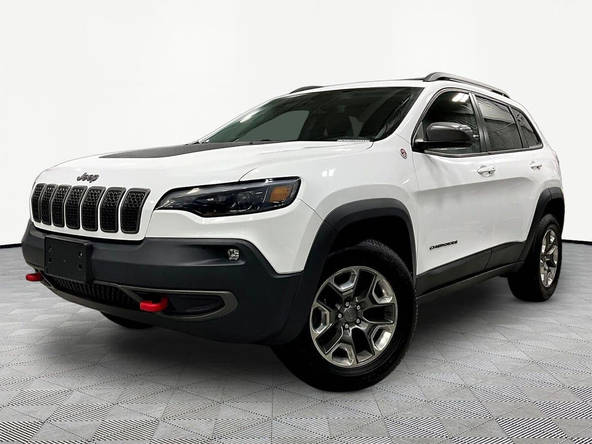 2019 Jeep Cherokee Trailhawk — photo 1 of 36