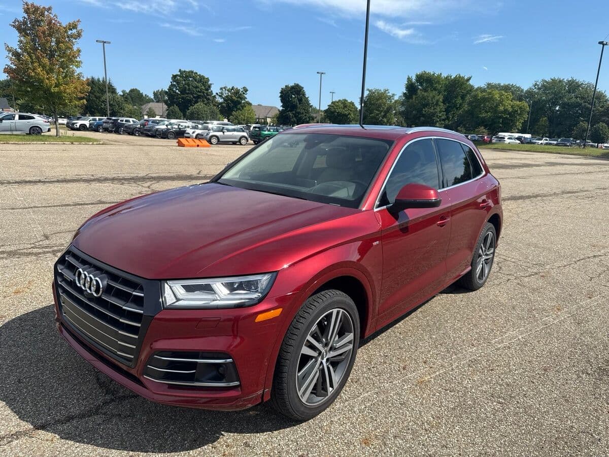 2020 Audi Q5 Prestige — photo 1 of 7