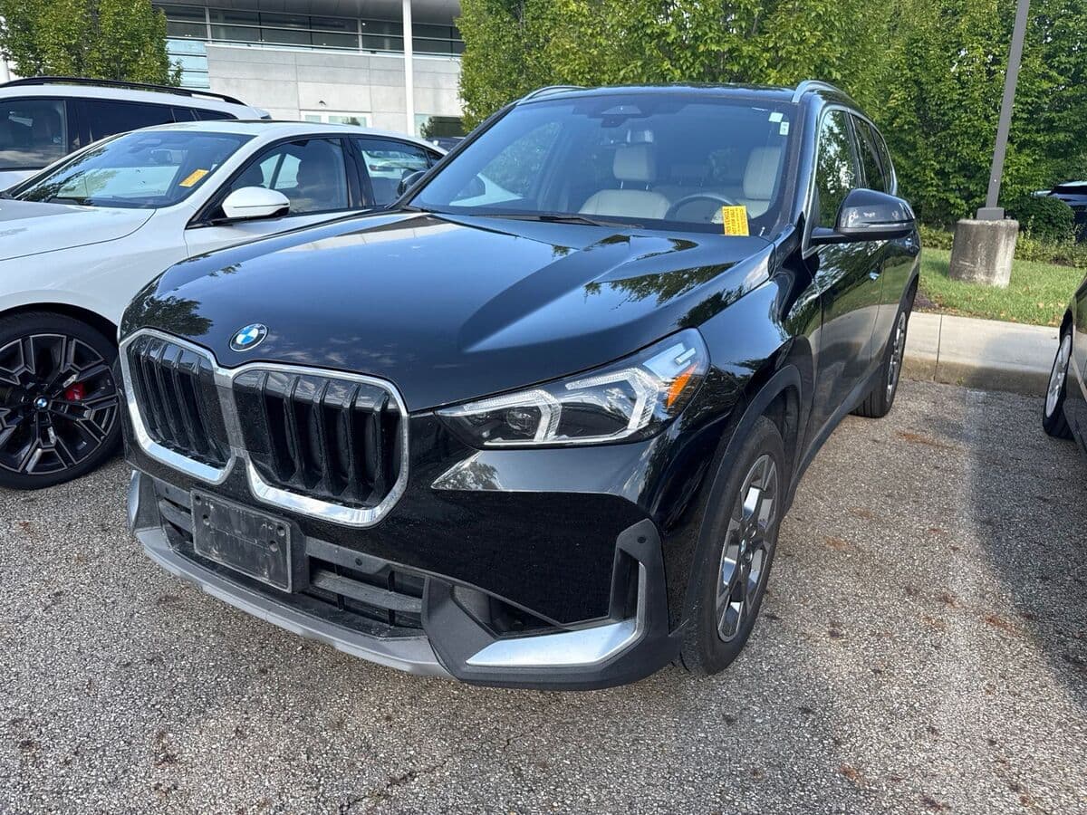 2023 BMW X1 xDrive28i — photo 1 of 12