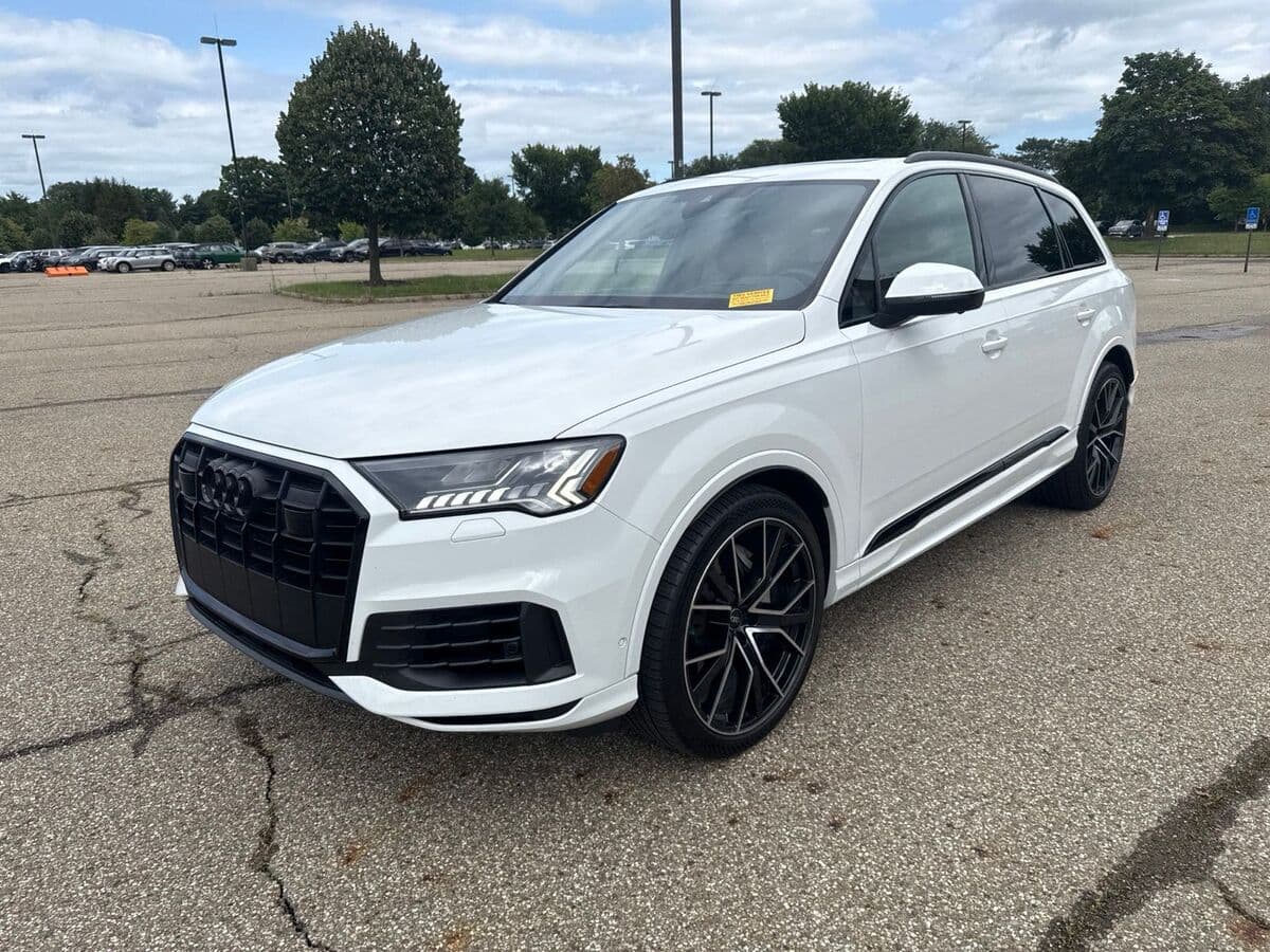 2023 Audi Q7 Prestige — photo 1 of 11