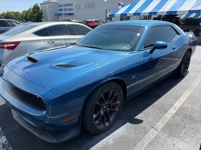2022 Dodge Challenger R/T Scat Pack — photo 1 of 12