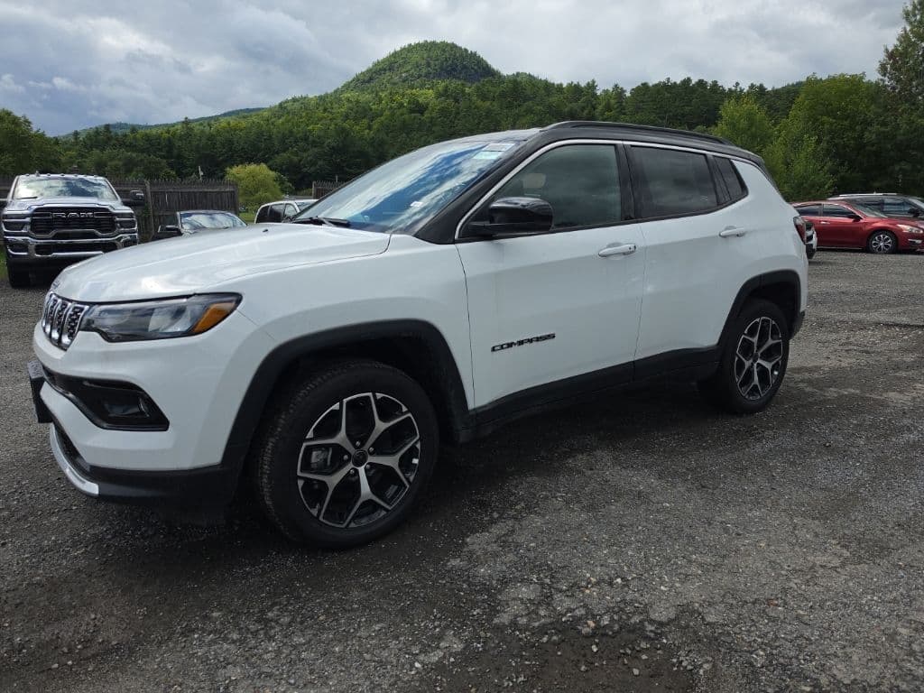2026 Jeep Compass Limited — photo 1 of 11