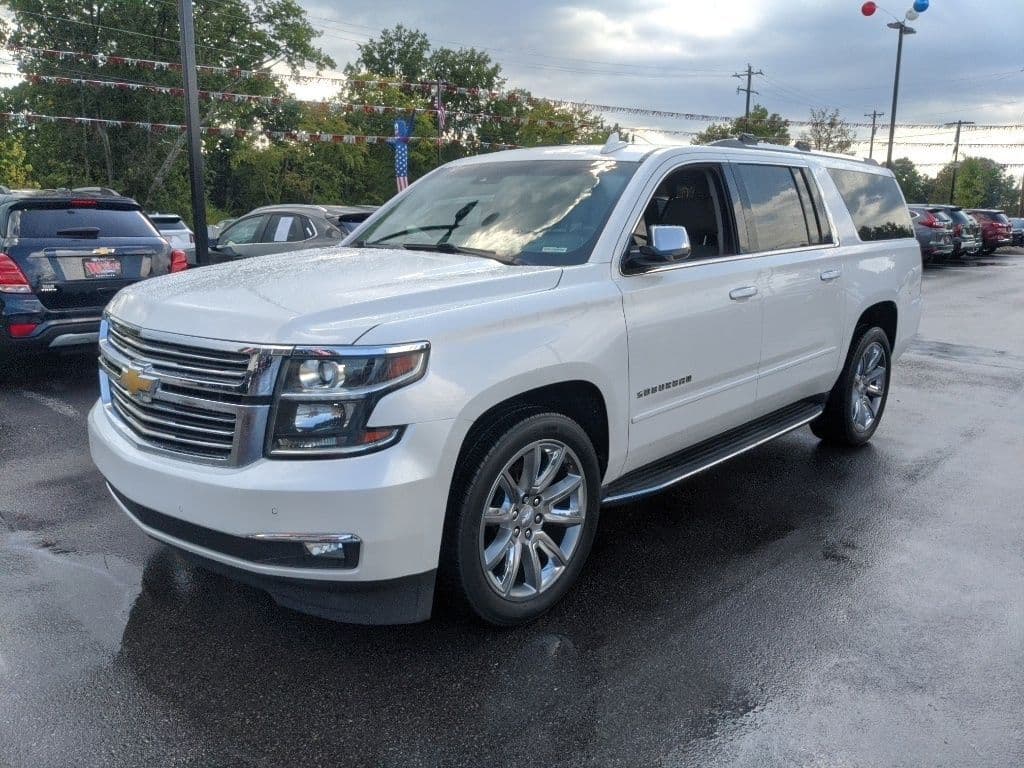 2017 Chevrolet Suburban Premier — photo 1 of 26