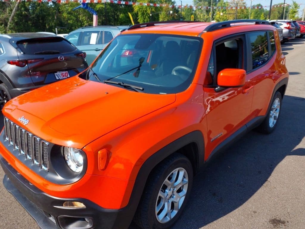 2018 Jeep Renegade Latitude — photo 1 of 22
