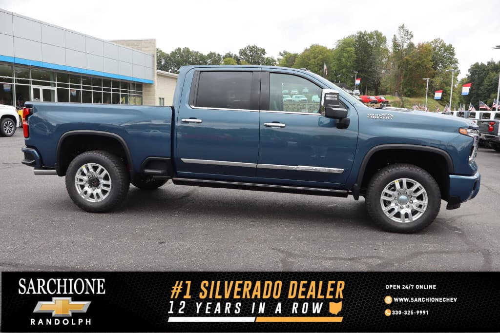 2026 Chevrolet Silverado 3500HD High Country — photo 1 of 32