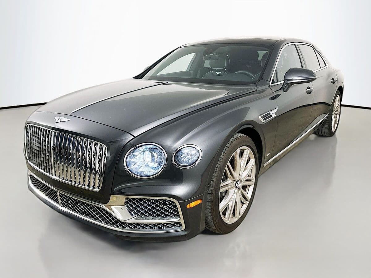 2022 Bentley Flying Spur V8 — photo 1 of 70