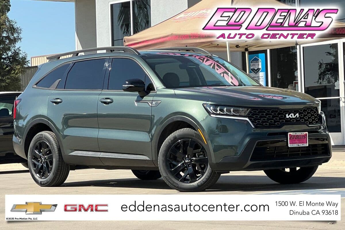 2023 Kia Sorento X-Line S — photo 1 of 43