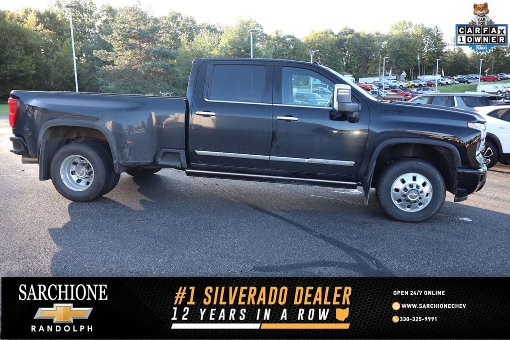 2024 Chevrolet Silverado 3500HD High Country — photo 1 of 4