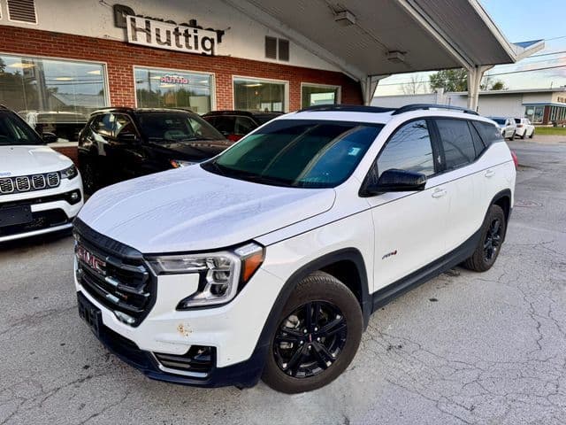 2024 GMC Terrain AT4 — photo 1 of 17