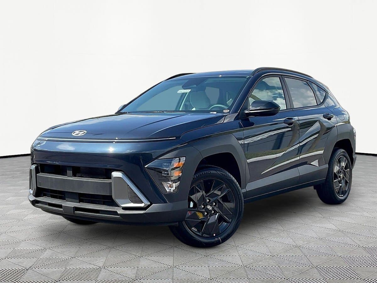 2027 Hyundai Kona SEL Sport — photo 1 of 19
