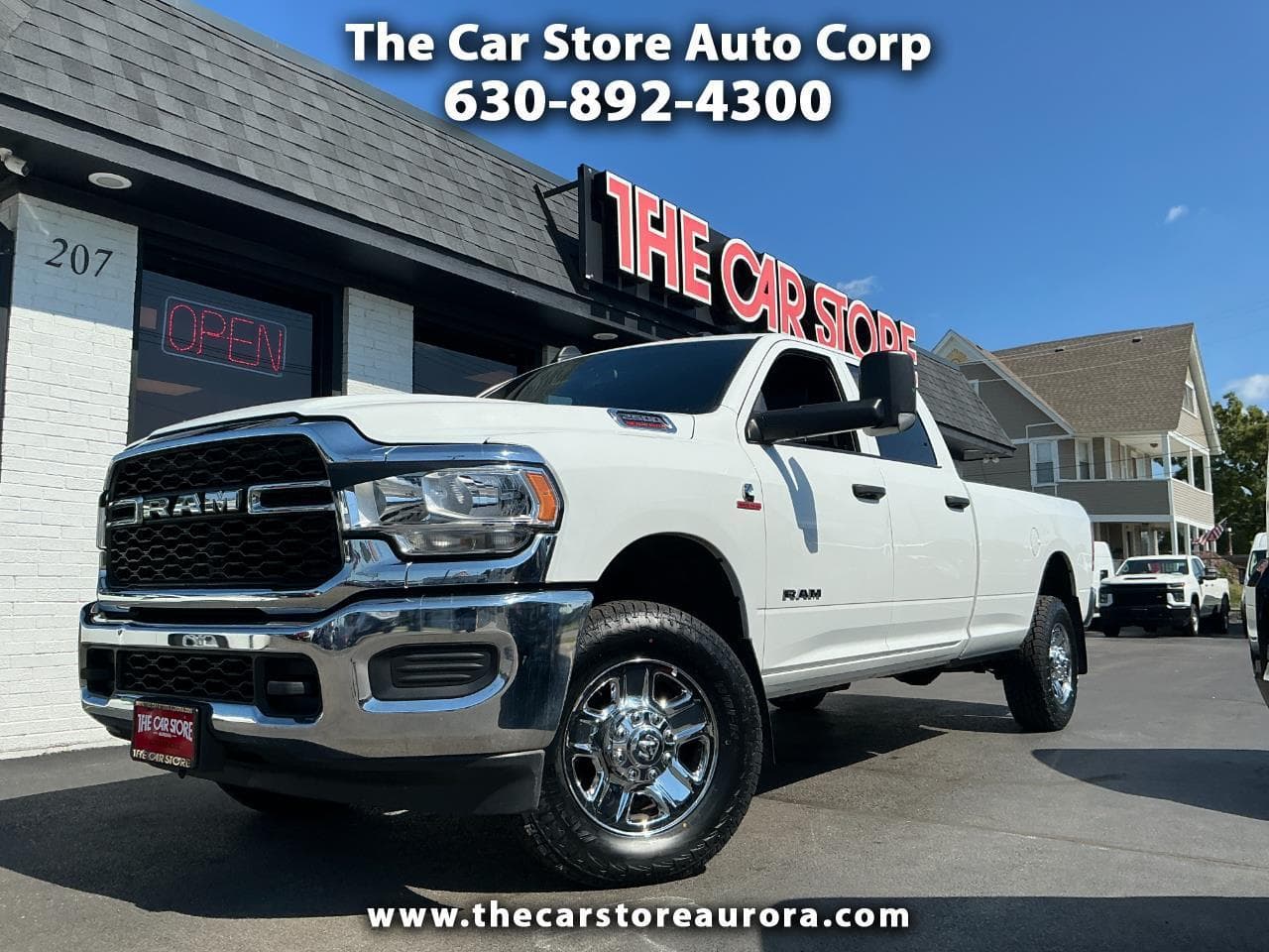 2022 RAM 2500 Tradesman 4x4 Crew Cab 8' Box — photo 1 of 34