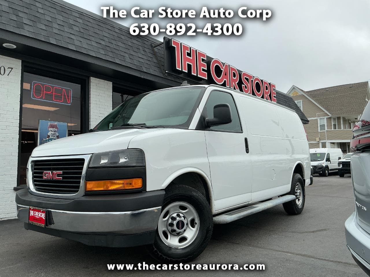 2020 GMC Savana Cargo Van Base — photo 1 of 26