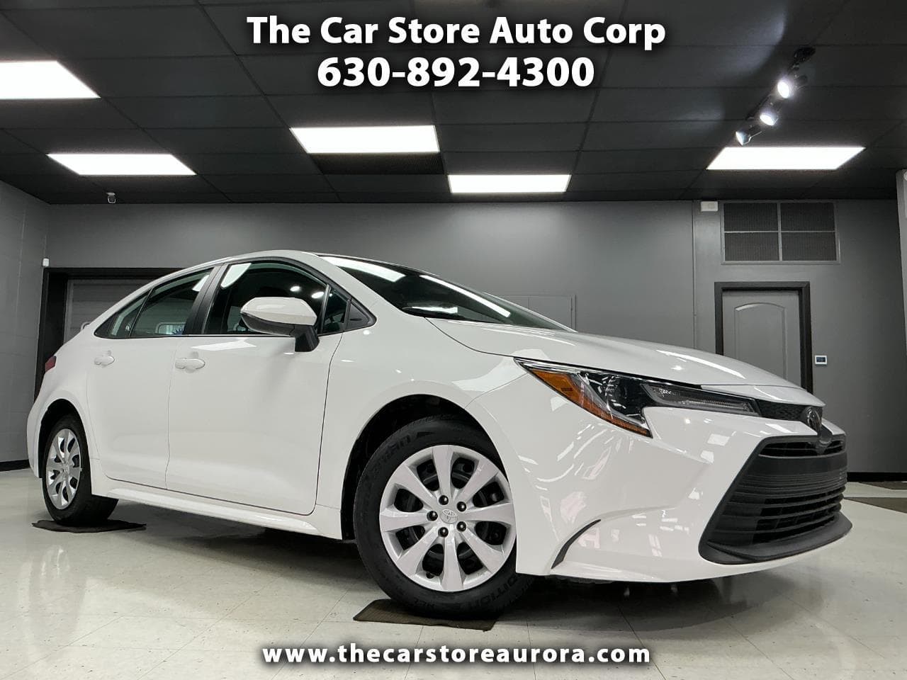 2025 Toyota Corolla Base — photo 1 of 28