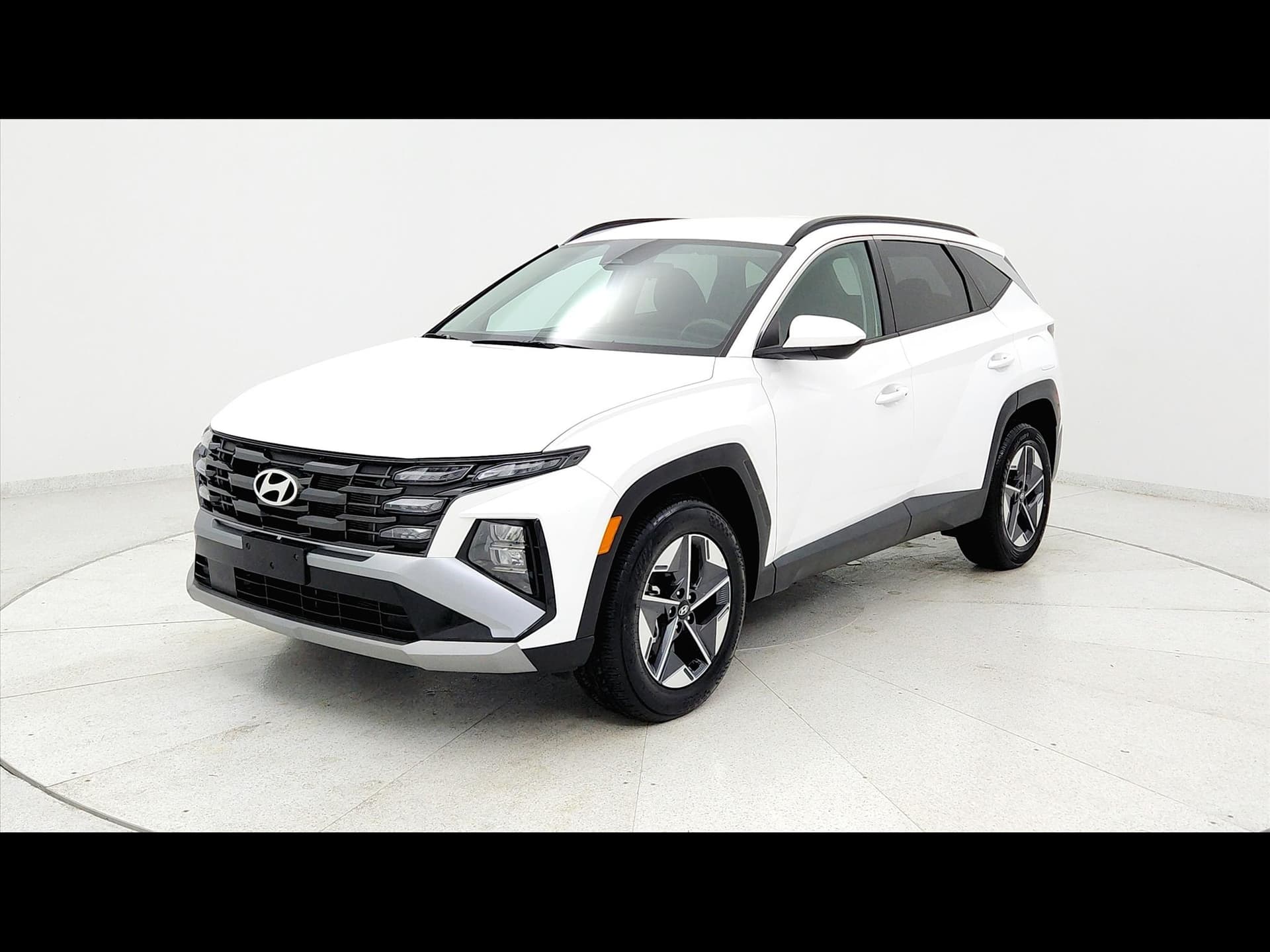 2026 Hyundai Tucson Base — photo 1 of 51