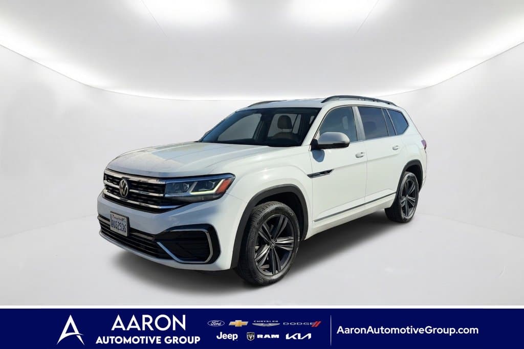 2021 Volkswagen Atlas 3.6L V6 SE w/Technology R-Line — photo 1 of 22