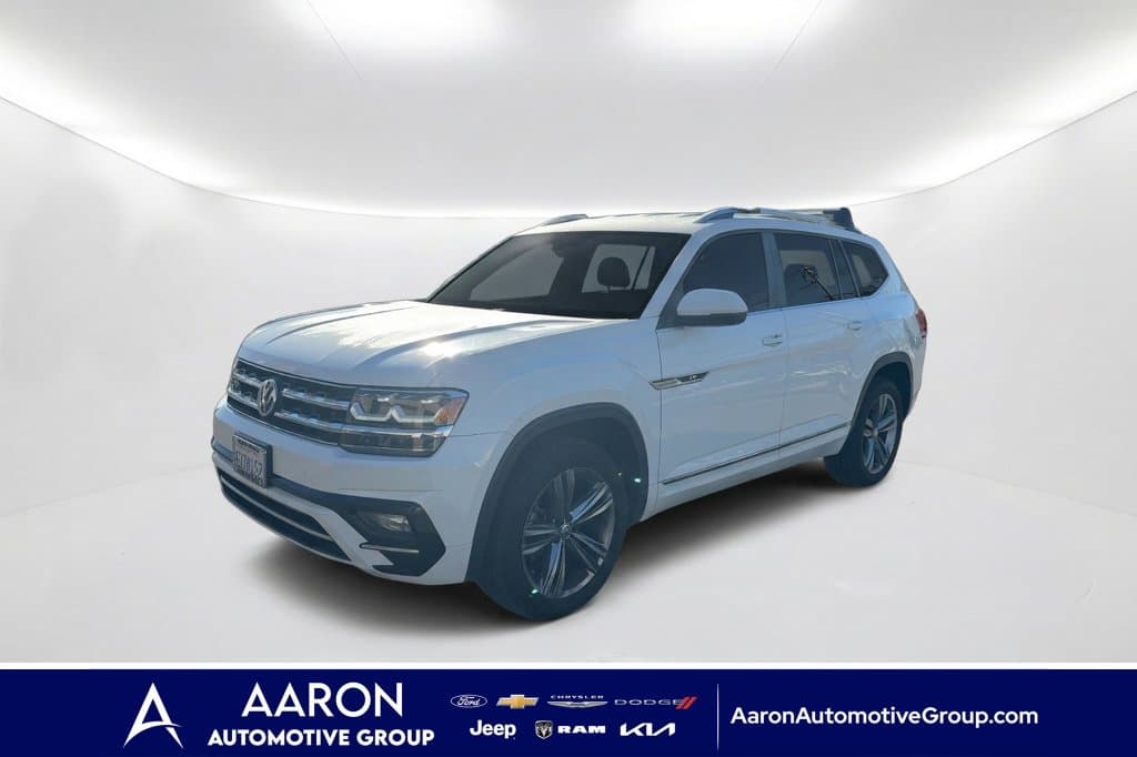 2018 Volkswagen Atlas 3.6L V6 SE w/Technology — photo 1 of 22