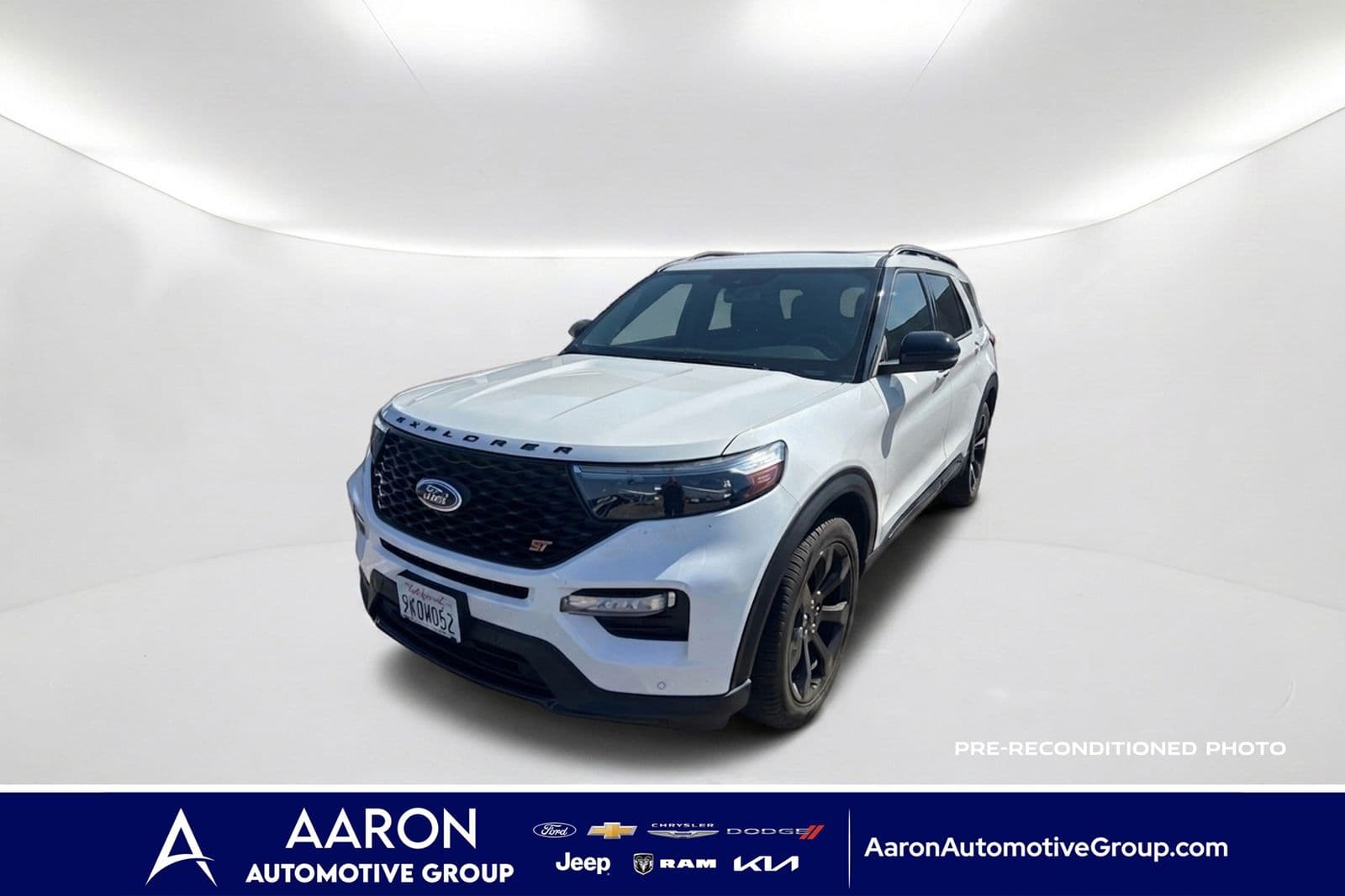 2023 Ford Explorer ST — photo 1 of 24