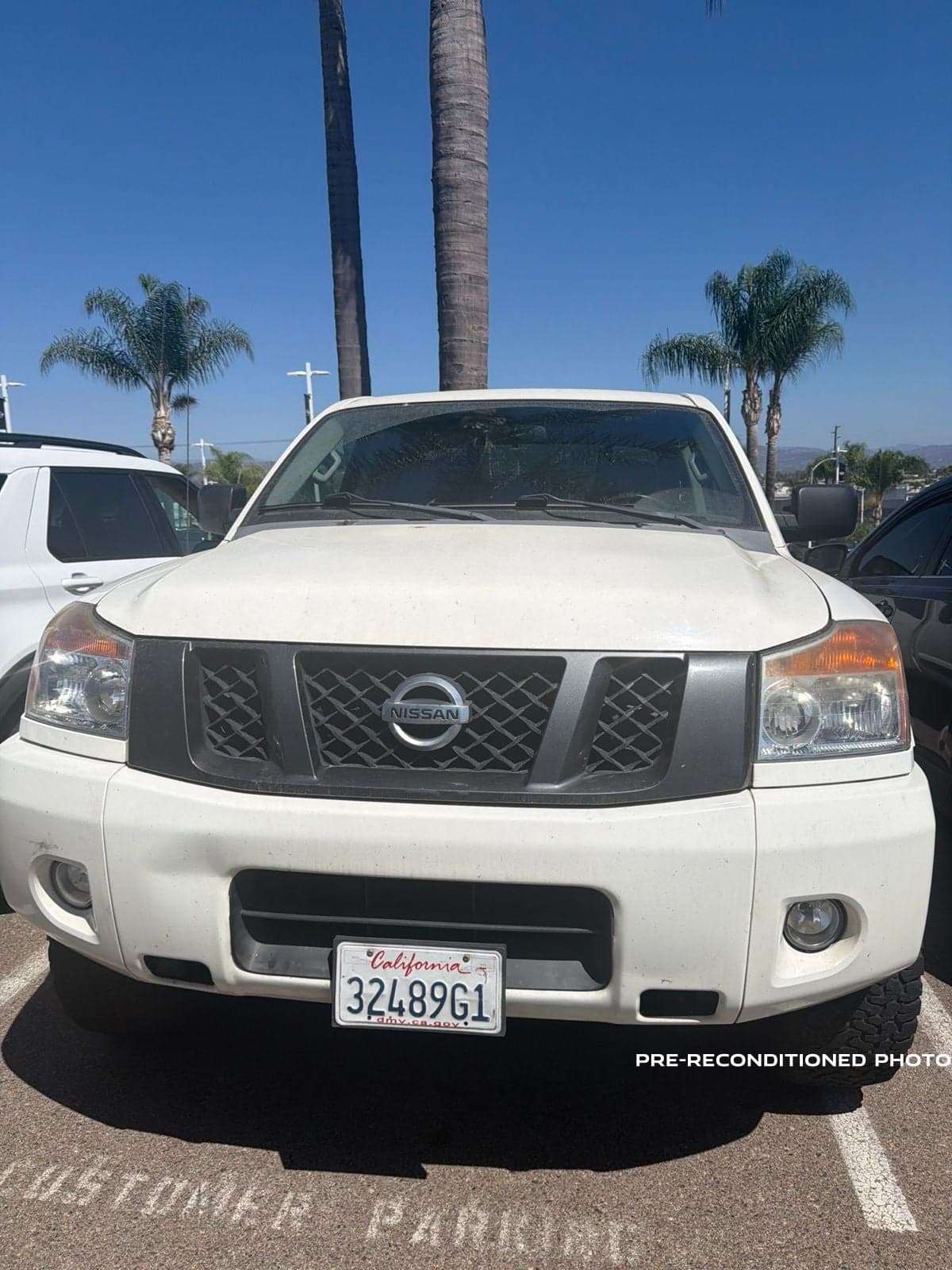 2012 Nissan Titan SV — photo 1 of 13