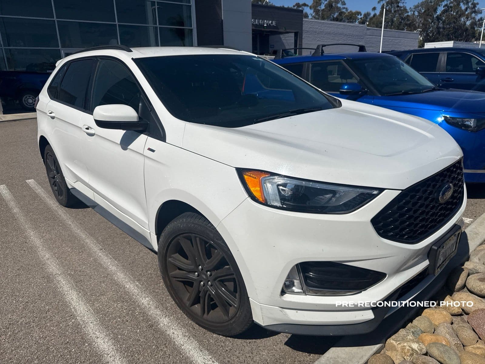 2022 Ford Edge ST-Line — photo 1 of 21