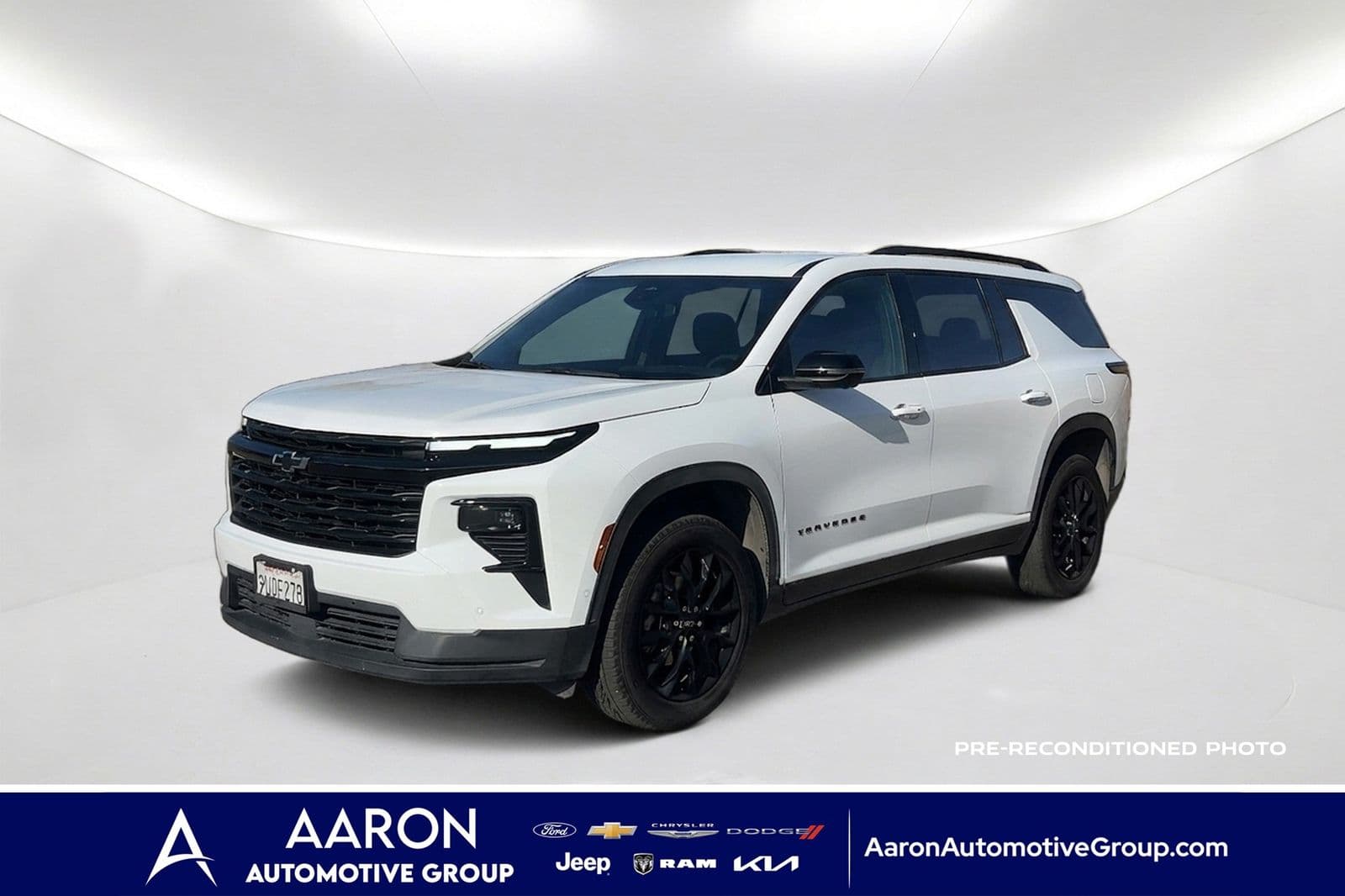2025 Chevrolet Traverse AWD LT — photo 1 of 22