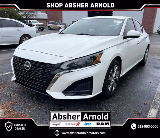 2023 Nissan Altima 2.5 S — photo 1 of 6