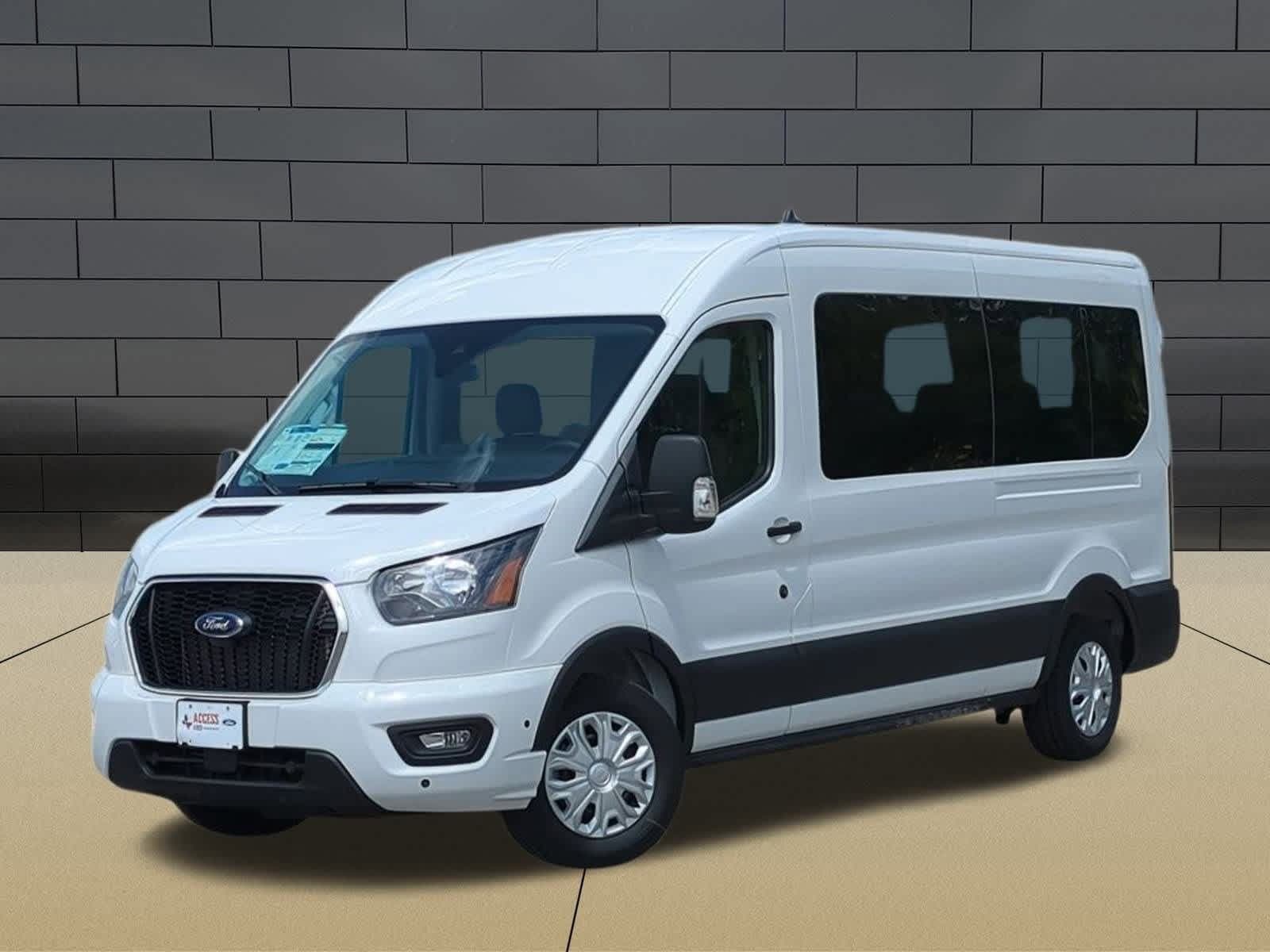 Foto de 2025 Ford Transit-350 Passenger Passenger Van XLT