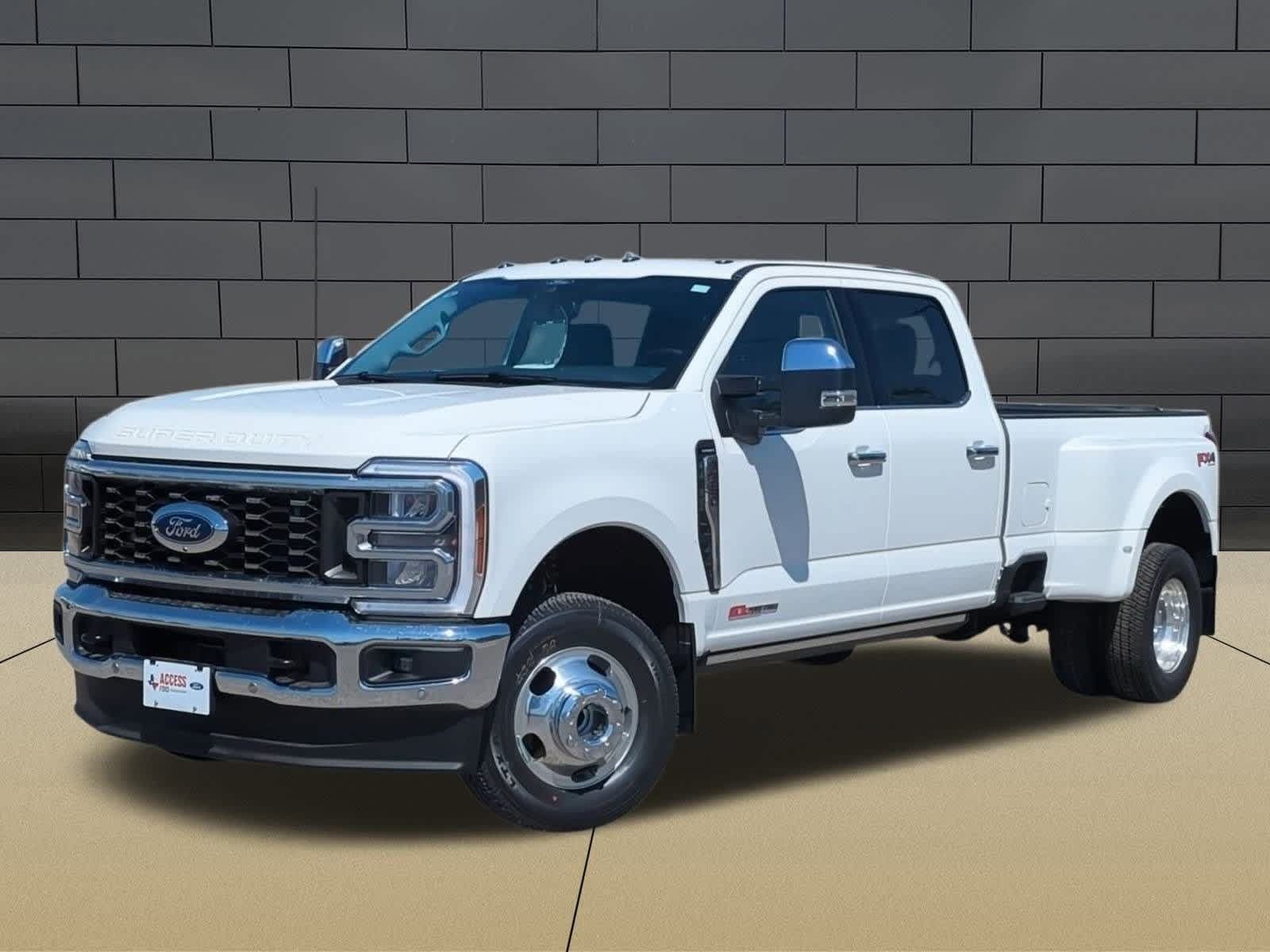 Foto de 2025 Ford F-350 F-350 Lariat