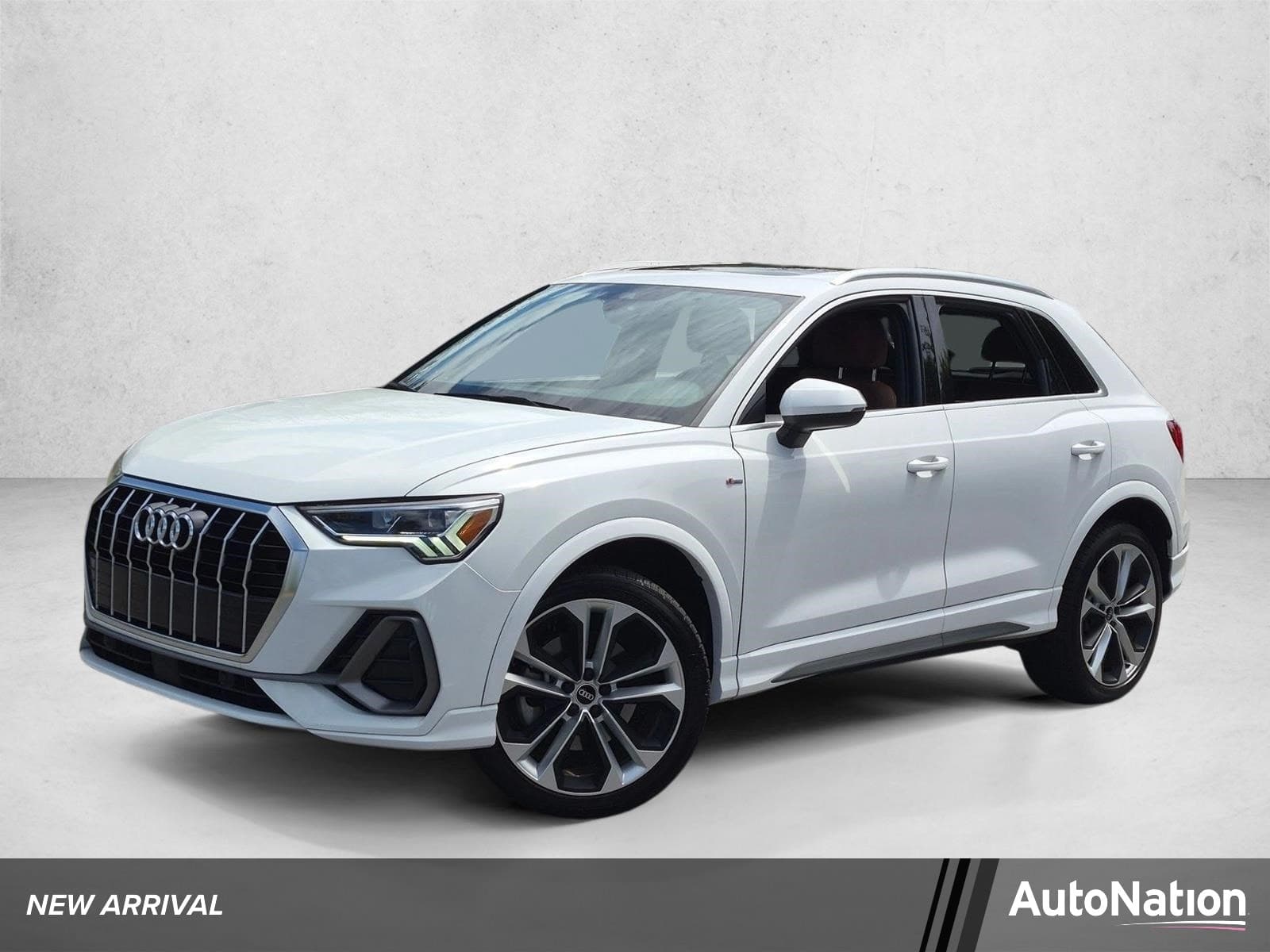2021 Audi Q3 S line Premium Plus — photo 1 of 8