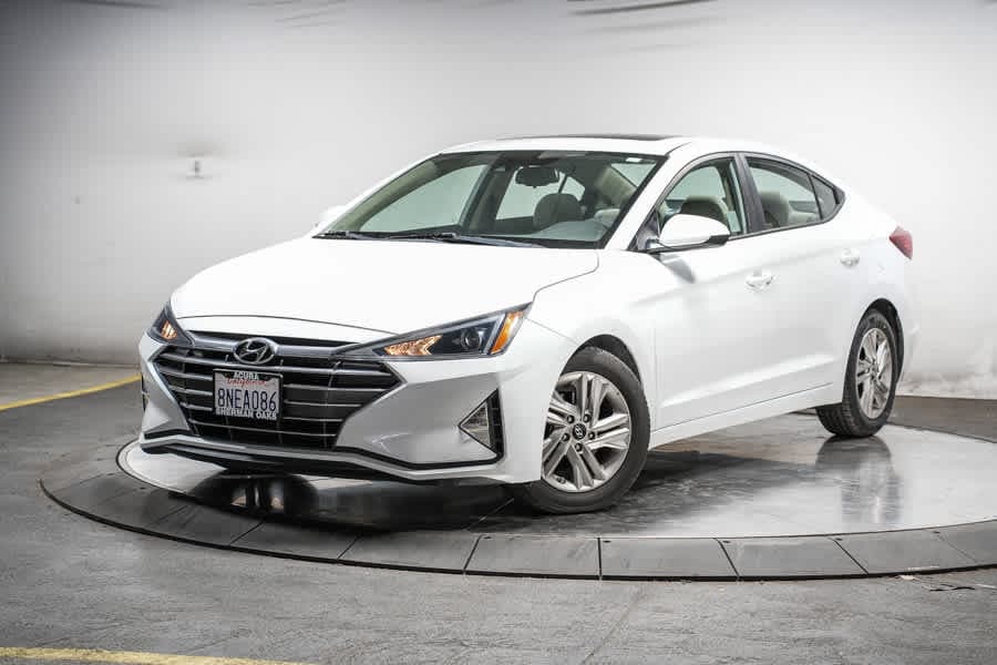 2020 Hyundai Elantra Value Edition — photo 1 of 28