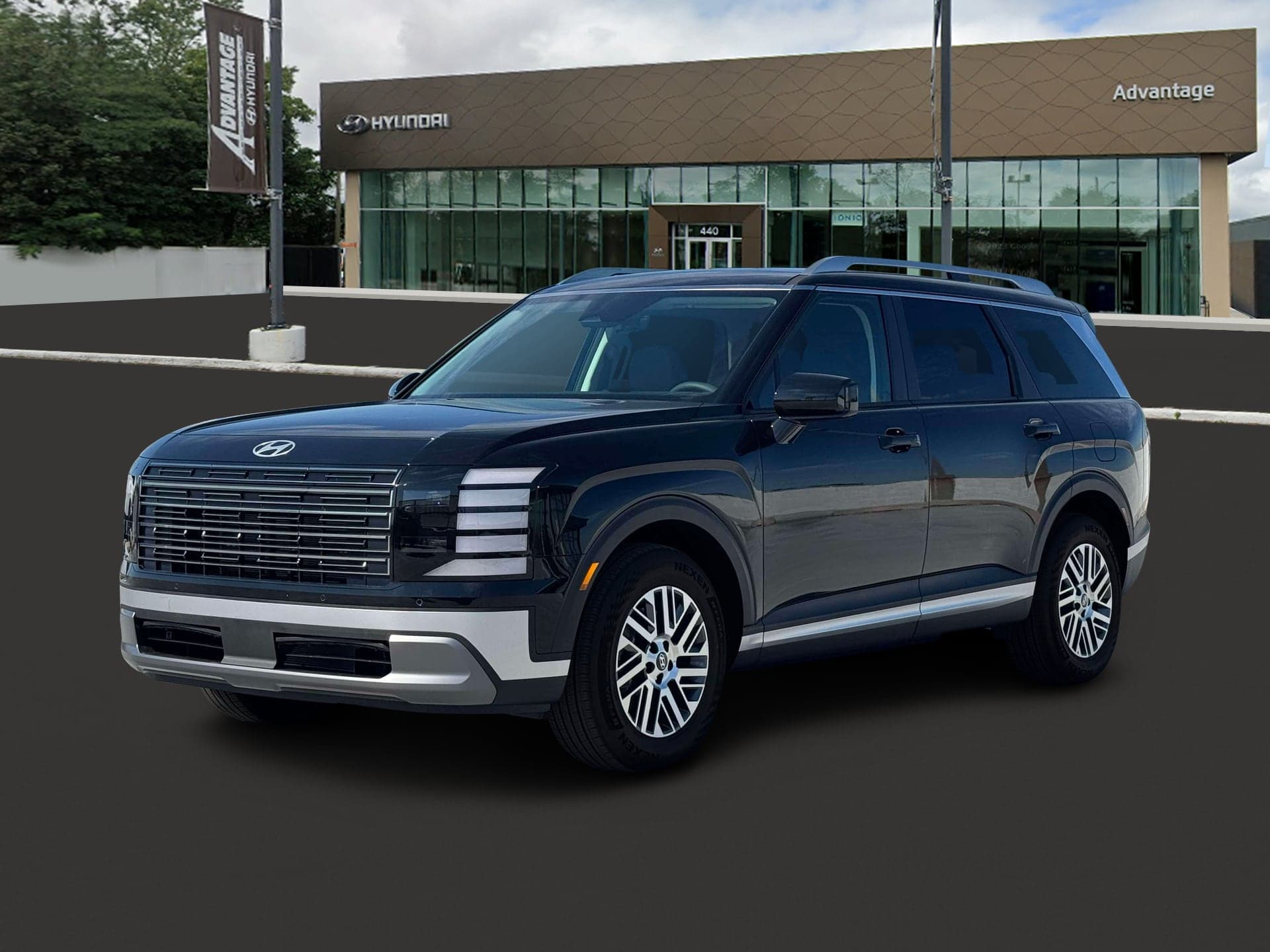2027 Hyundai Palisade Base — photo 1 of 12