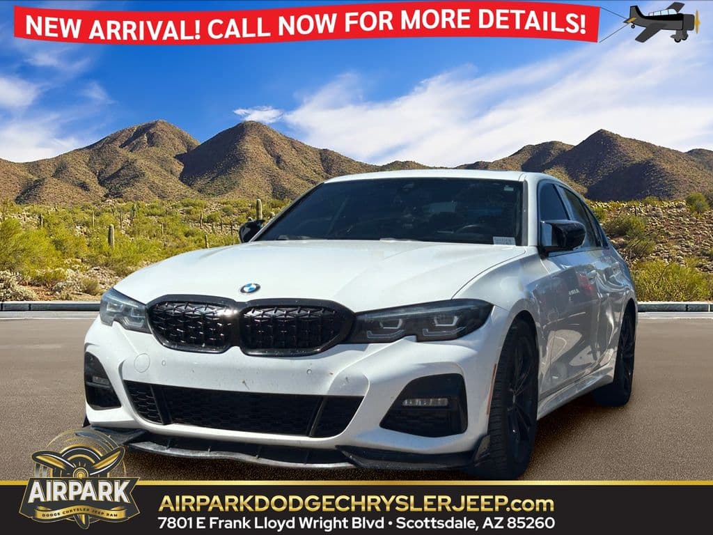 2022 BMW 3 Series 330i — photo 1 of 10