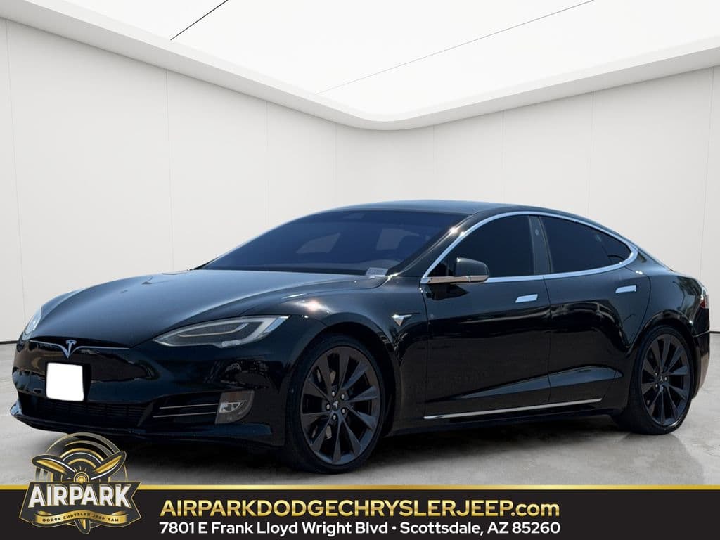 2021 Tesla Model S Long Range — photo 1 of 31