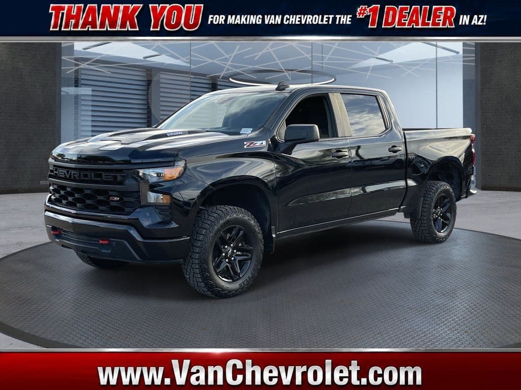 2024 Chevrolet Silverado 1500 Custom Trail Boss — photo 1 of 34