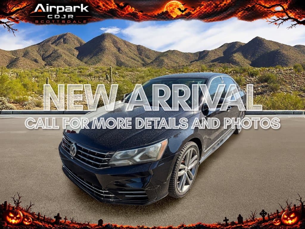 2017 Volkswagen Passat Base — photo 1 of 12