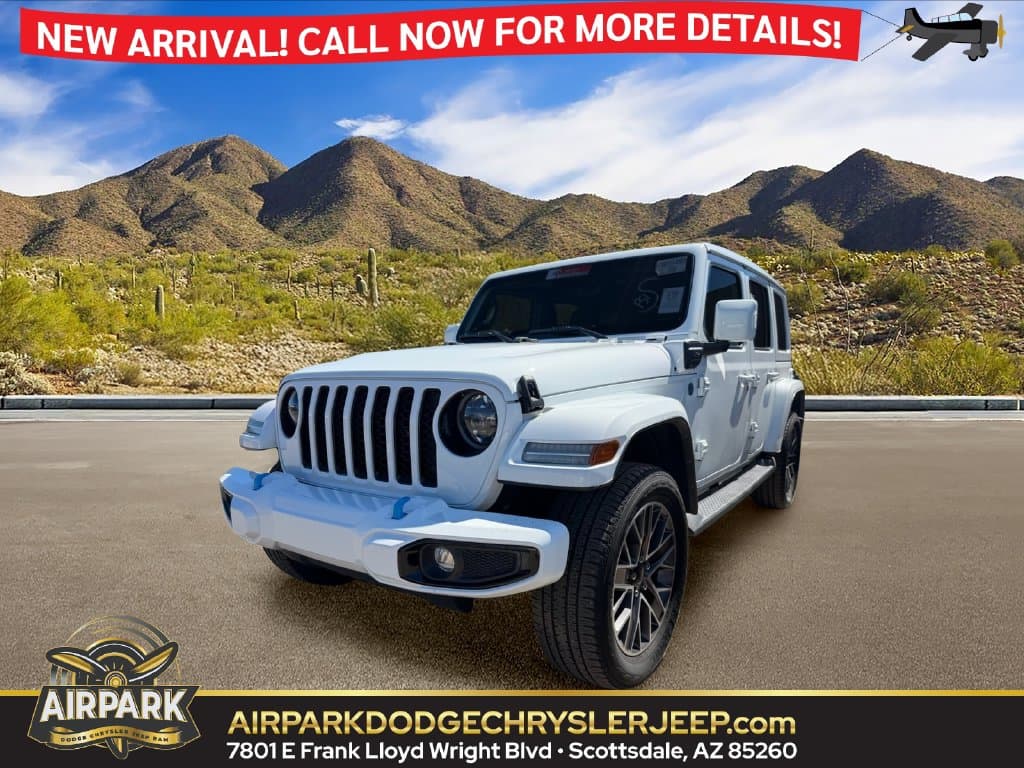 2023 Jeep Wrangler Base — photo 1 of 13