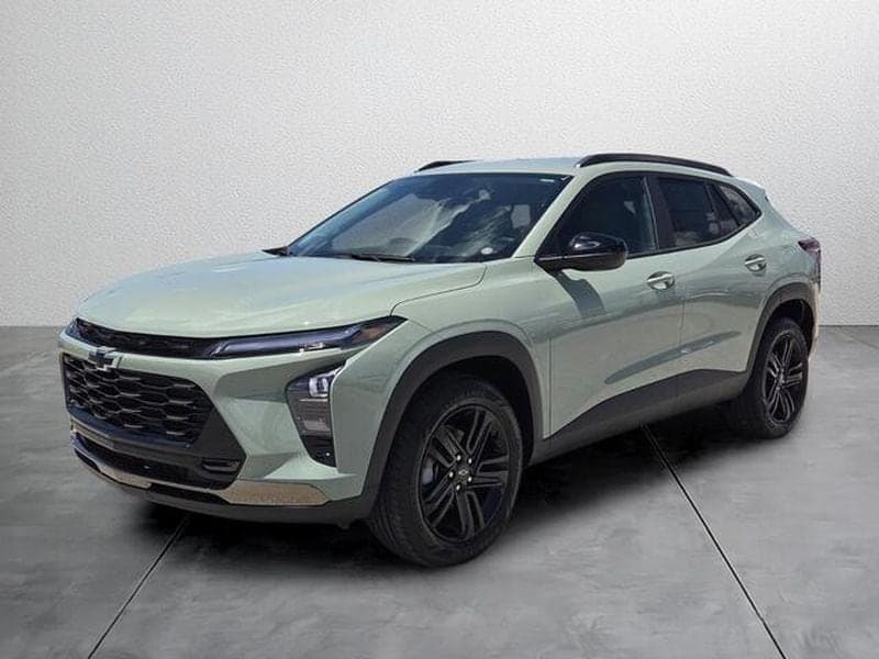 2026 Chevrolet Trax Activ — photo 1 of 37