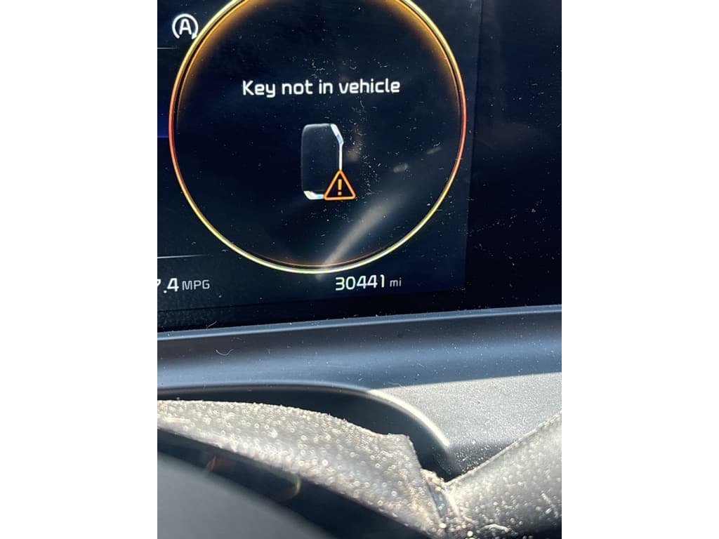 2024 Kia Seltos S — photo 1 of 6