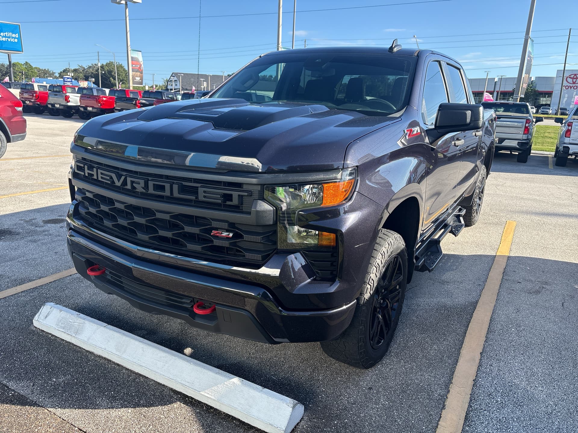 2022 Chevrolet Silverado 1500 Custom Trail Boss — photo 1 of 3