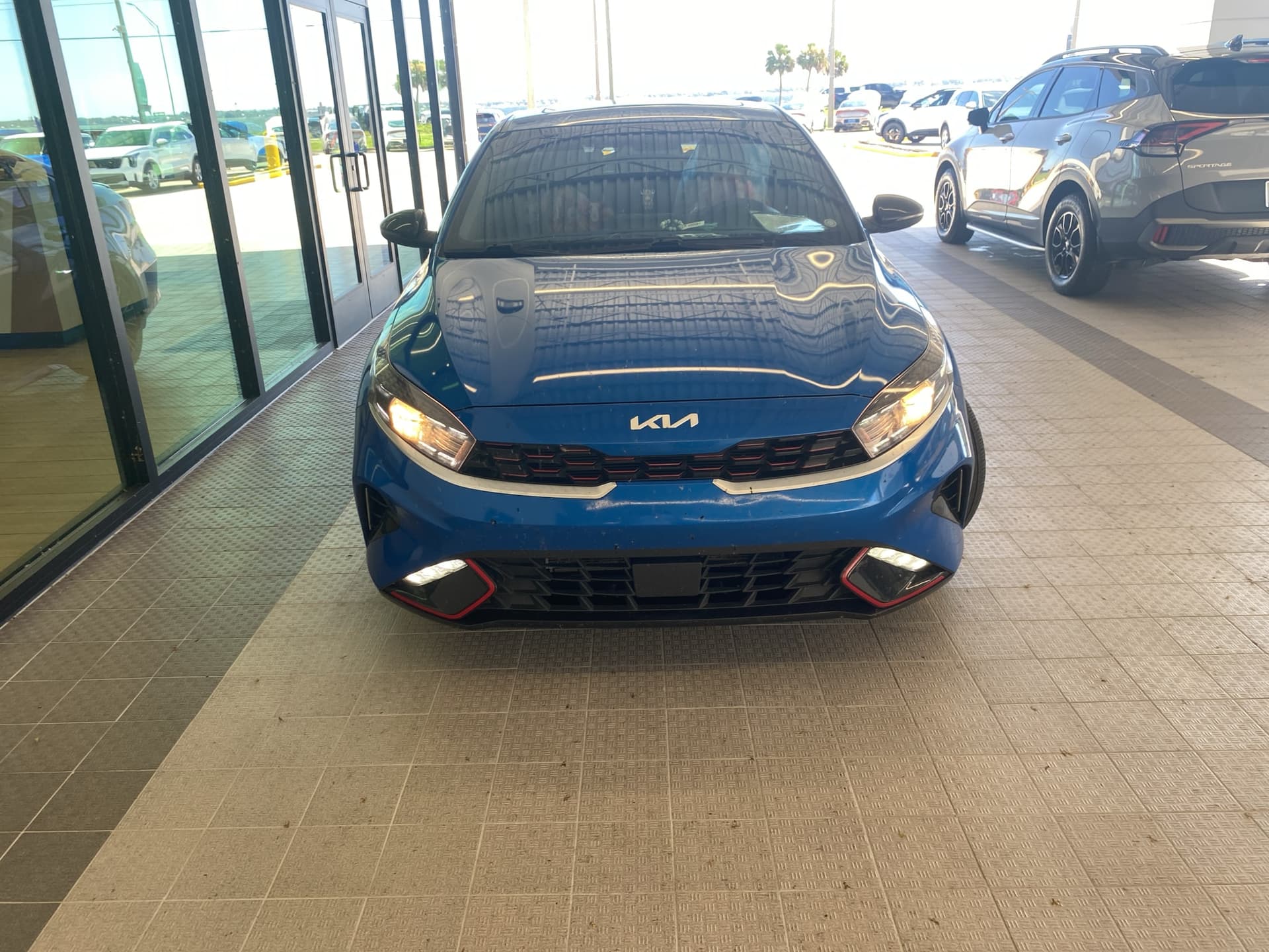 2024 Kia Forte GT-Line — photo 1 of 6