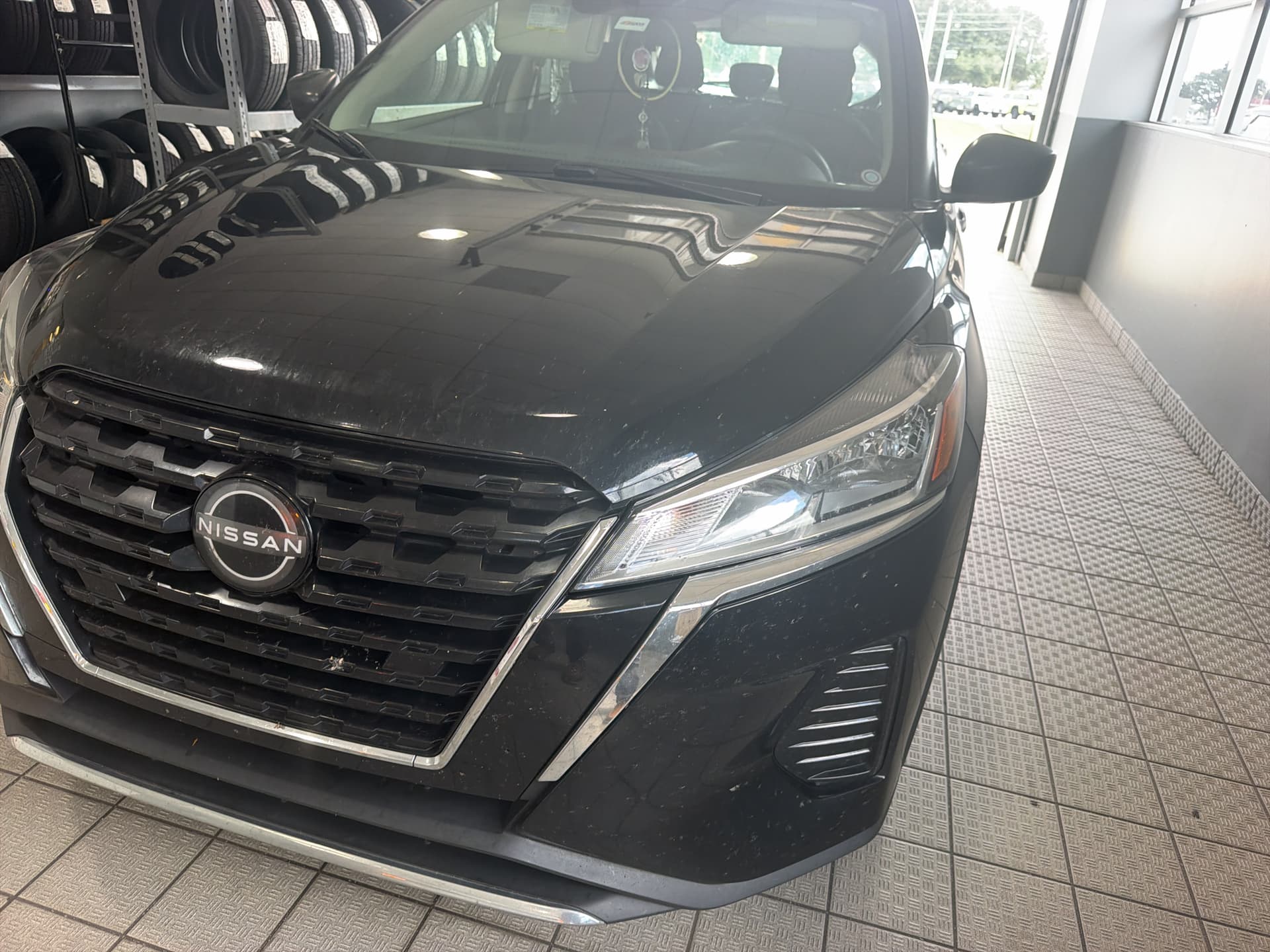 2024 Nissan Kicks S — photo 1 of 2