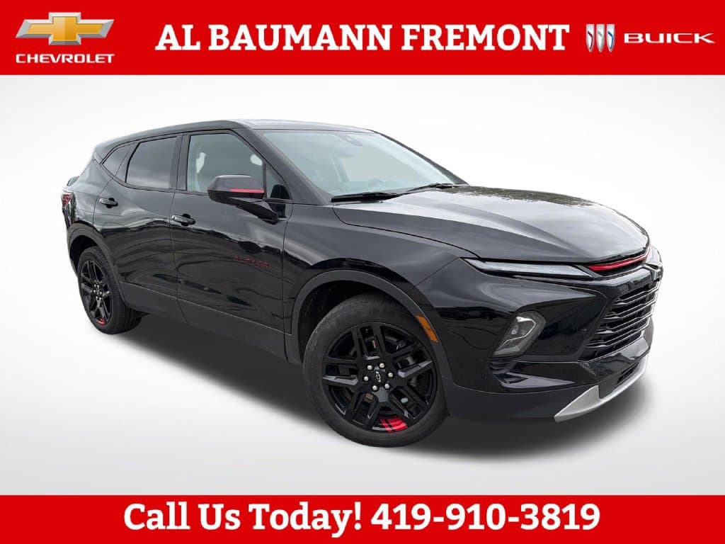 2023 Chevrolet Blazer LT — photo 1 of 31