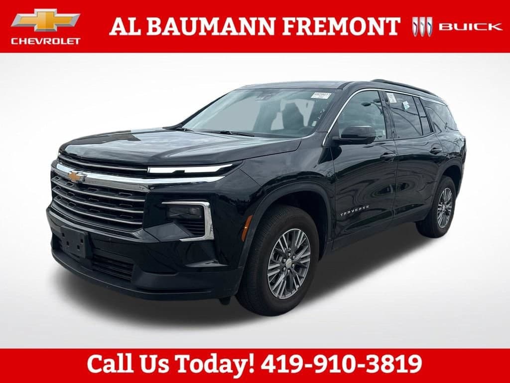 2026 Chevrolet Traverse AWD LT — photo 1 of 31