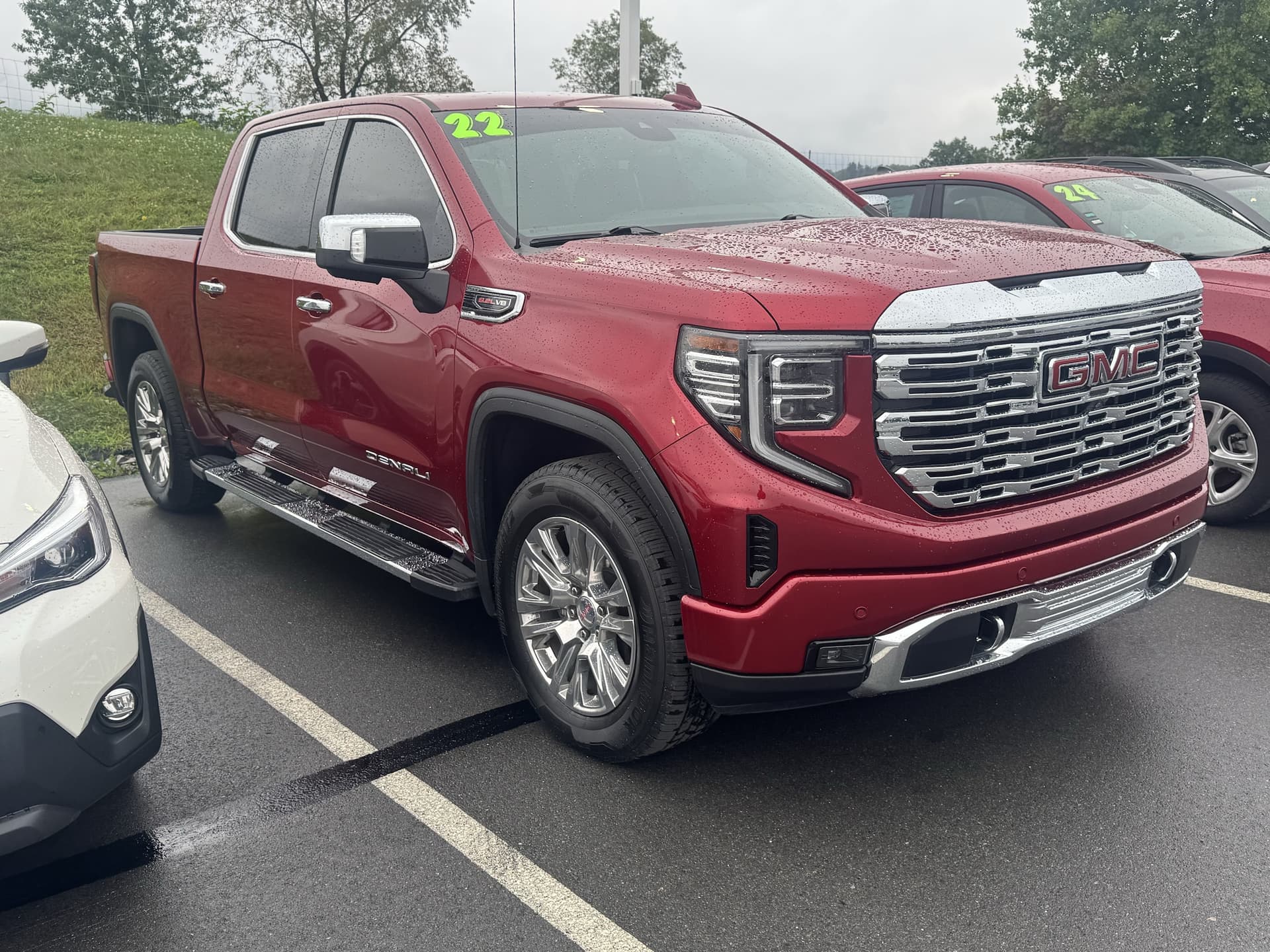 2022 GMC Sierra 1500 Denali — photo 1 of 3