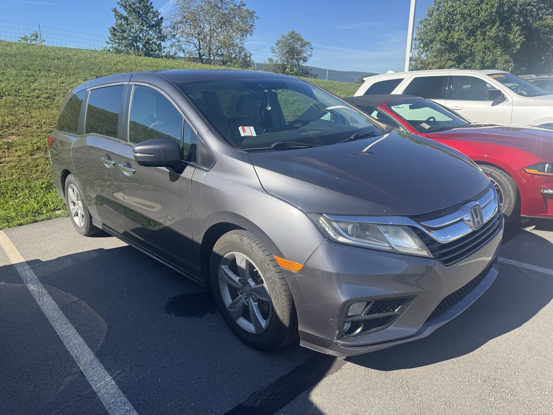 2019 Honda Odyssey EX — photo 1 of 3