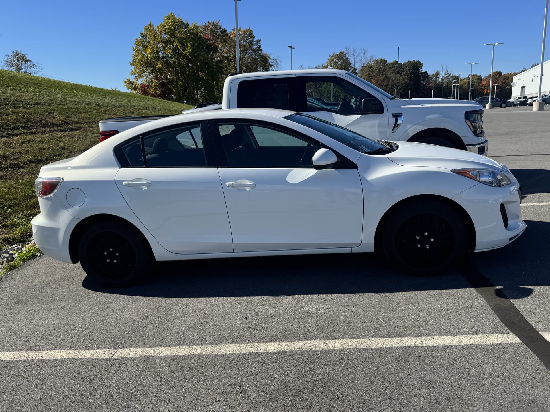 2013 Mazda Mazda3 i Sport — photo 1 of 5