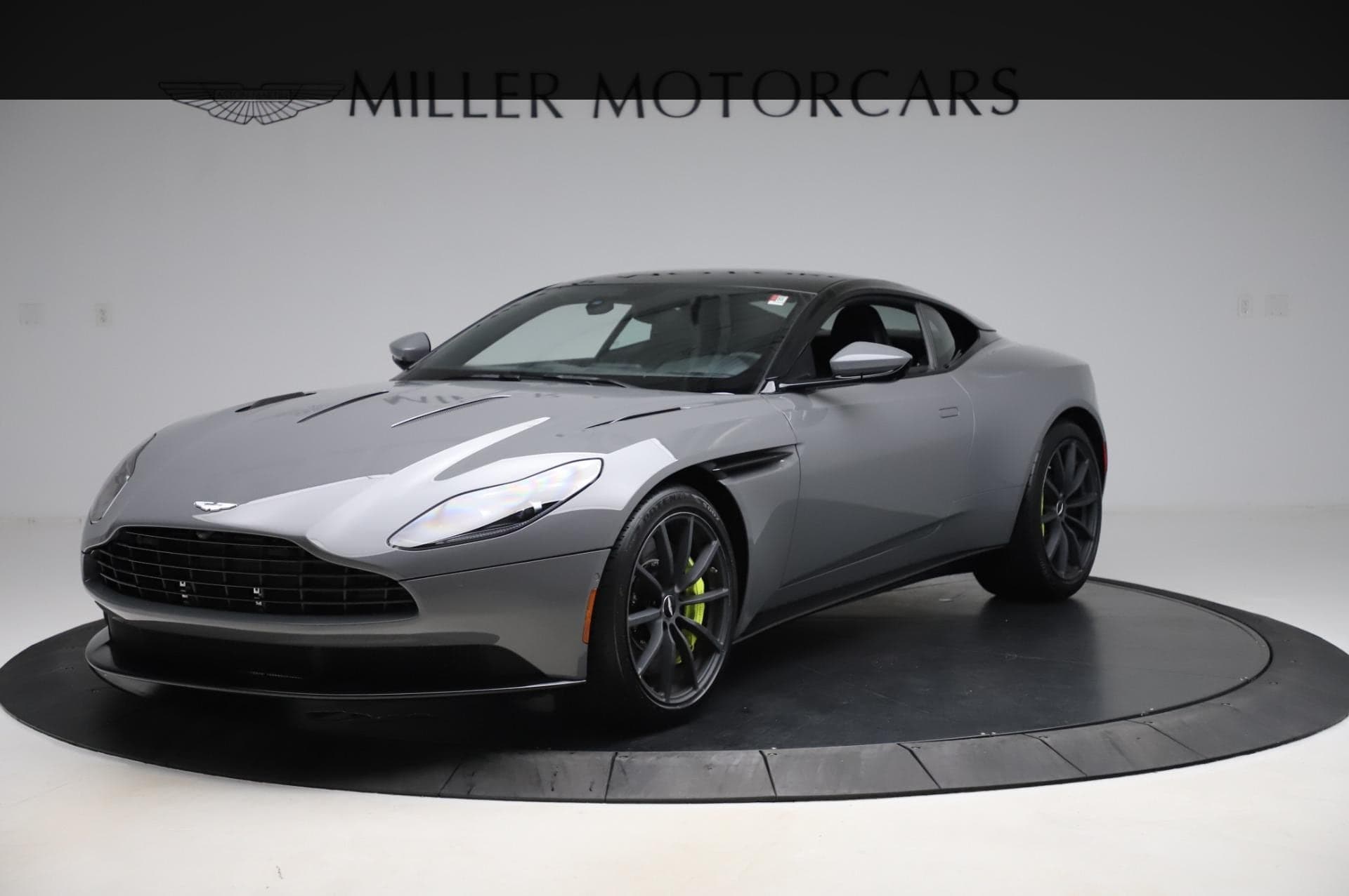 2020 Aston Martin DB11 Coupe — photo 1 of 25
