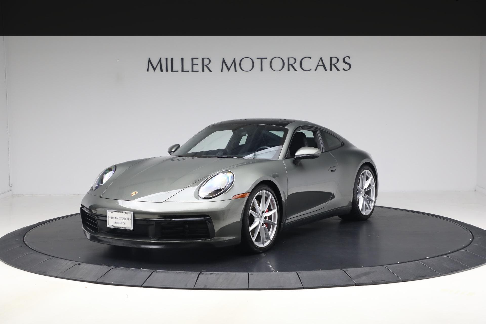 2020 Porsche 911 Carrera 4S — photo 1 of 29