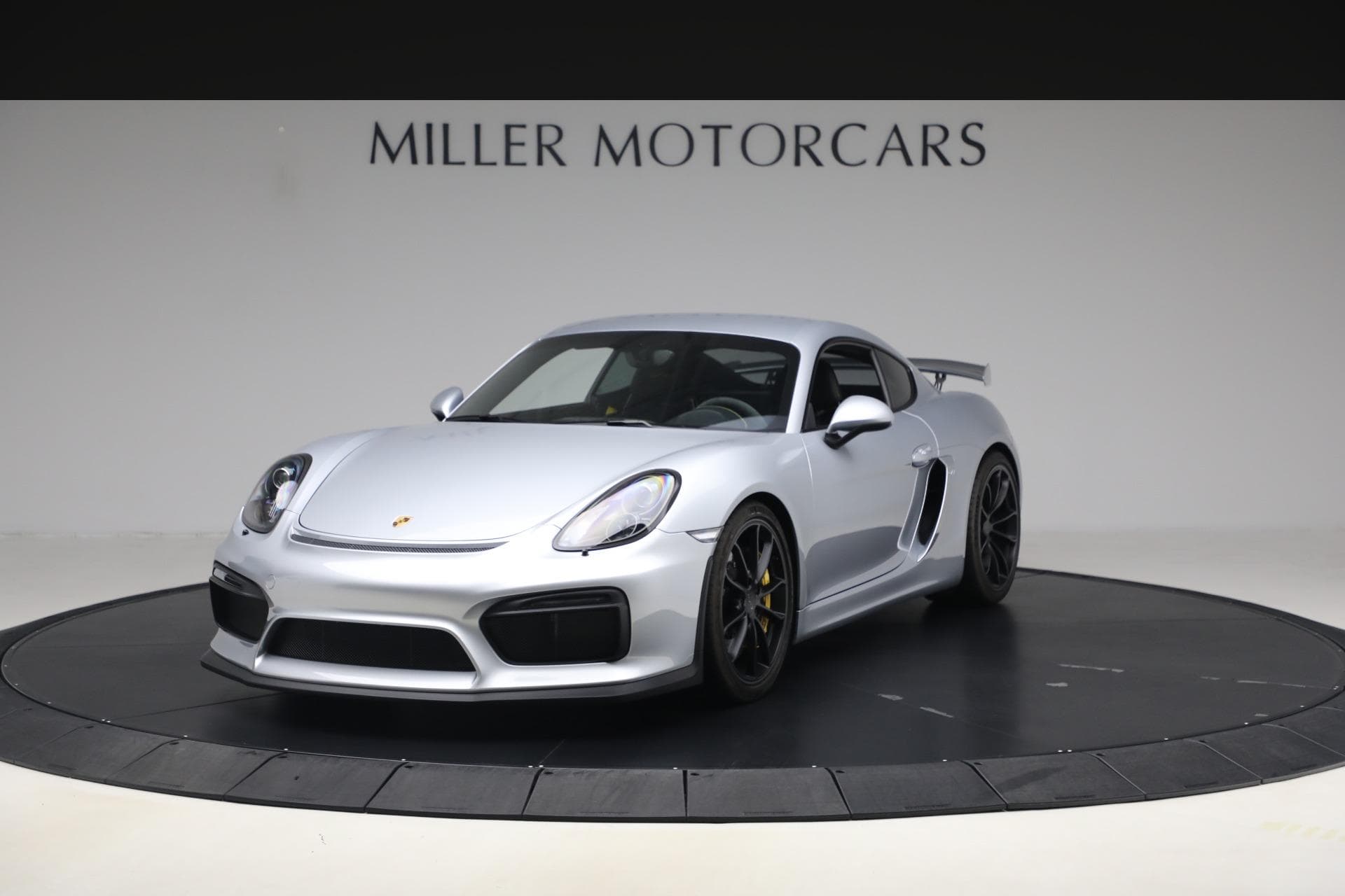 2016 Porsche Cayman GT4 — photo 1 of 42