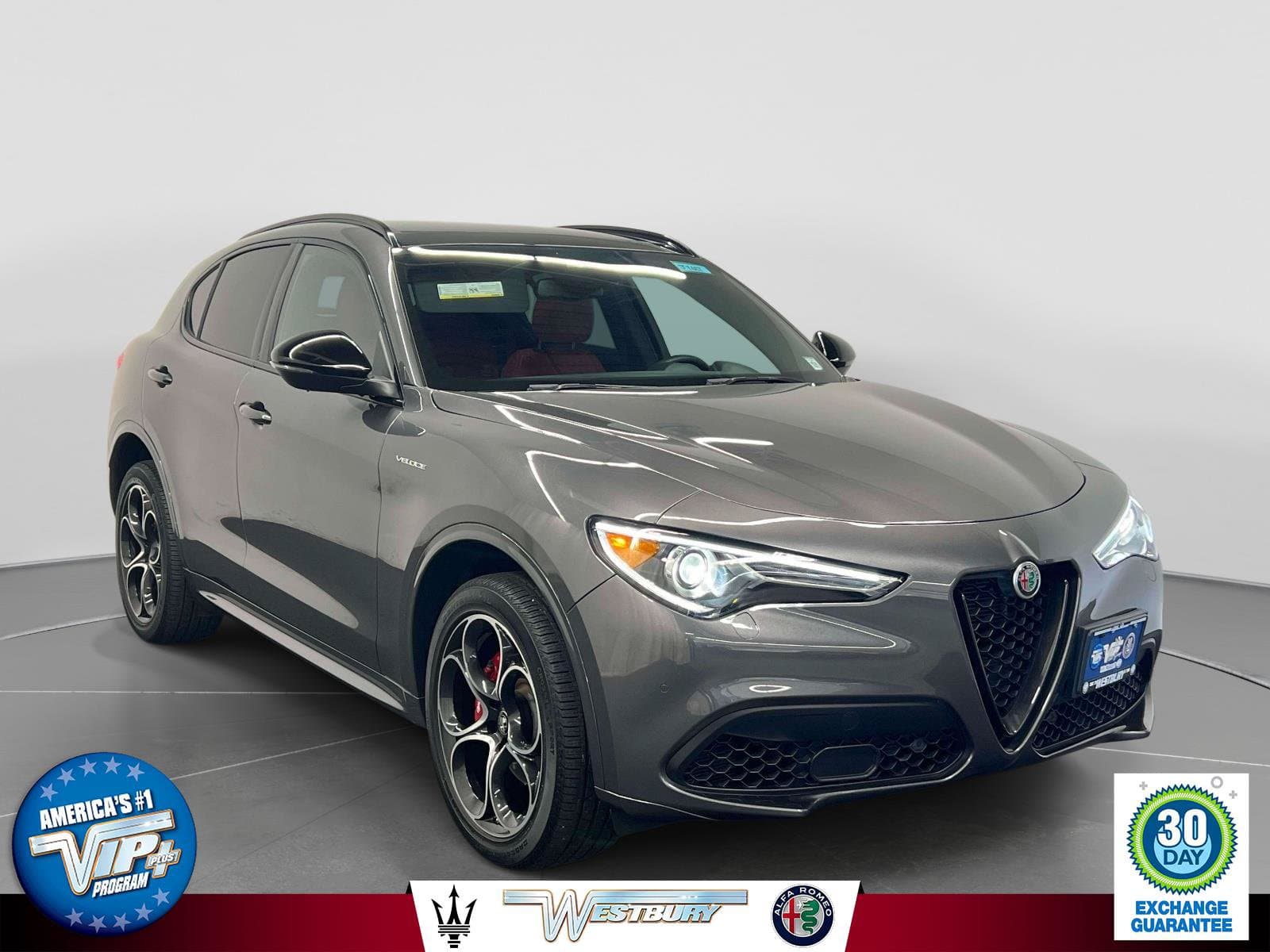 2023 Alfa Romeo Stelvio Ti — photo 1 of 34